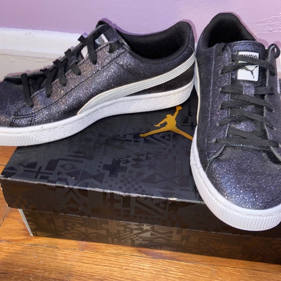 Pumas - Picture 3 of 3